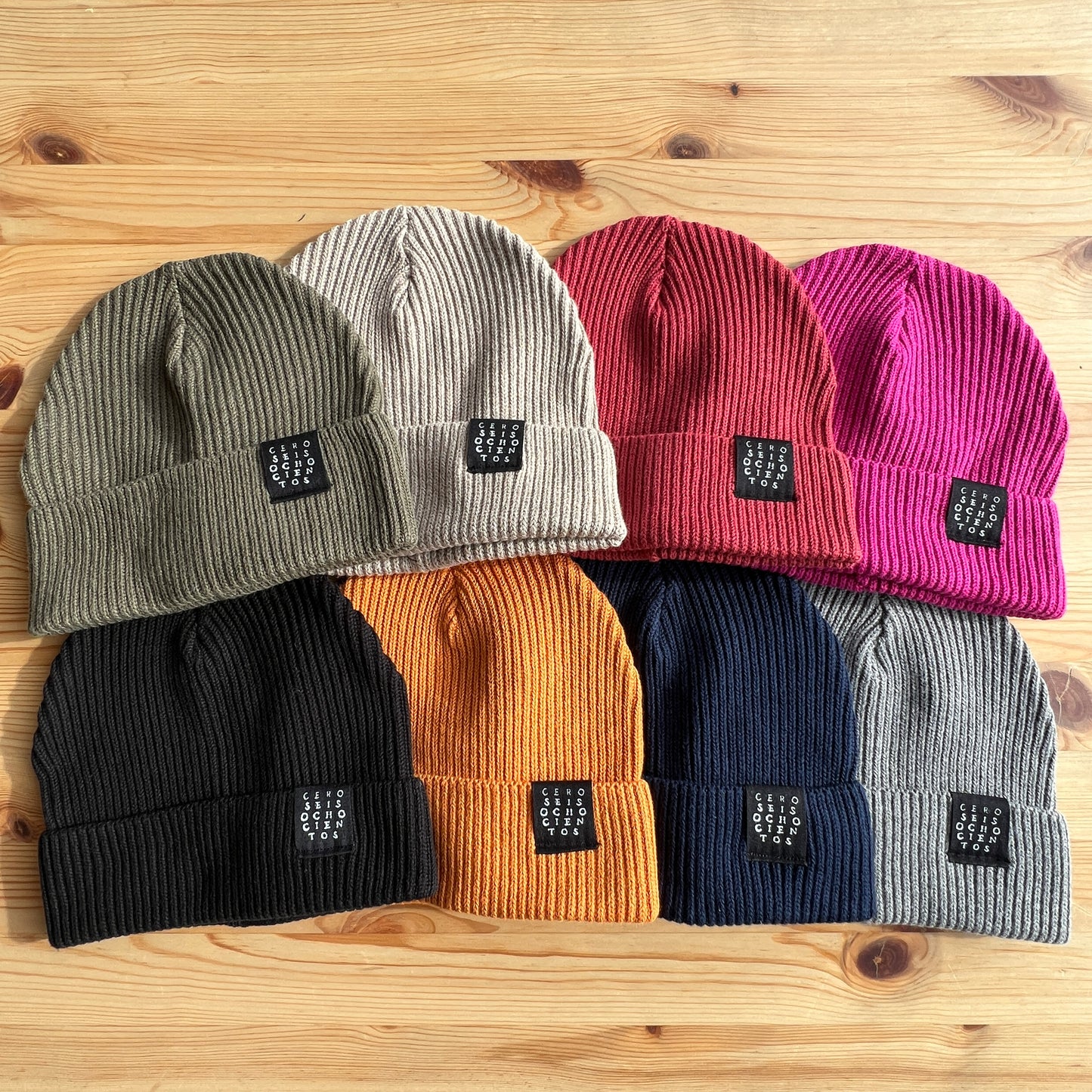 GORROS ALGODÓN ETIQUETA LETRAS 06800