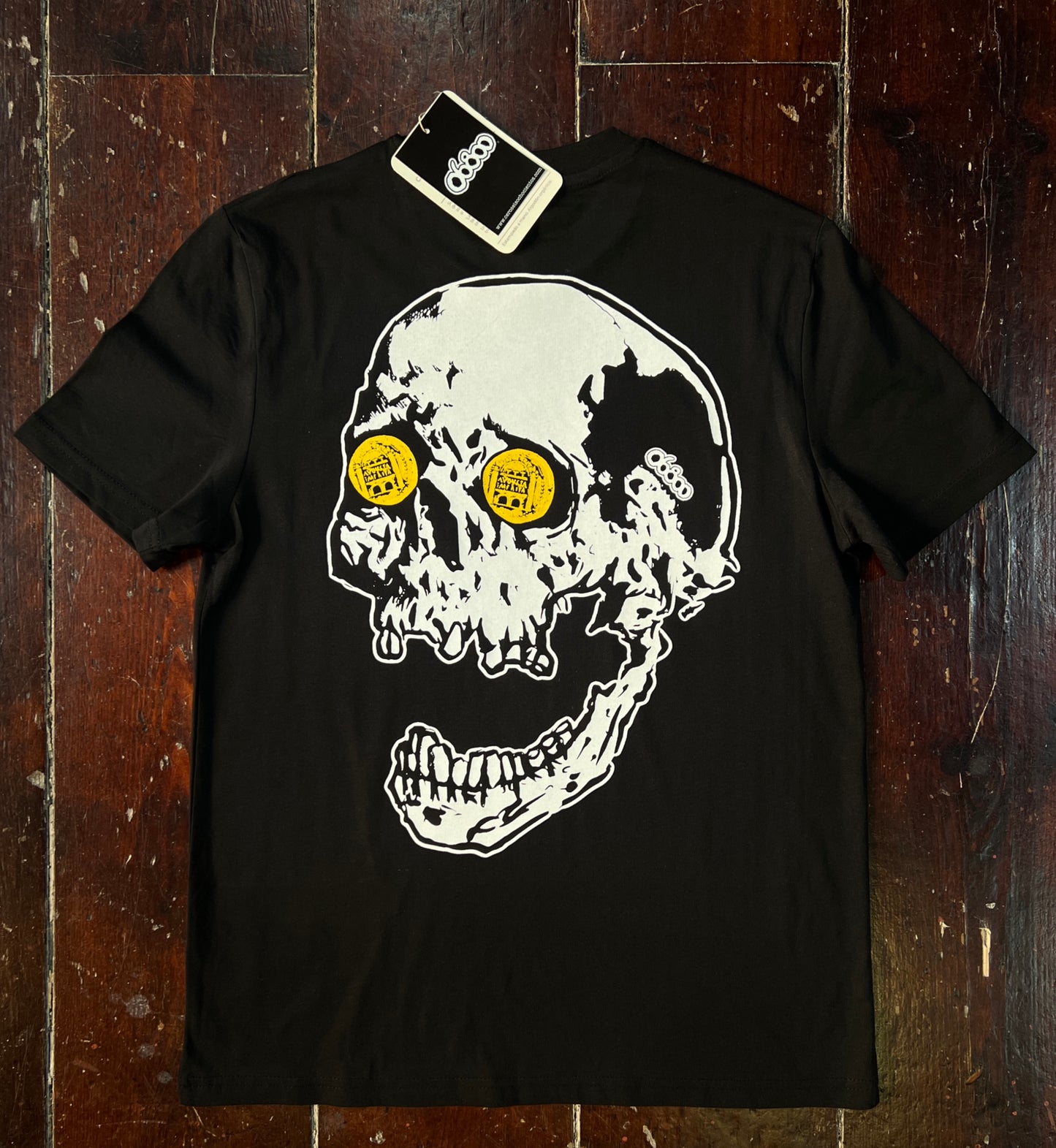 CAMISETA NEGRA CALAVERA CON MONEDAS EN LOS OJOS "CARONTE" 06800